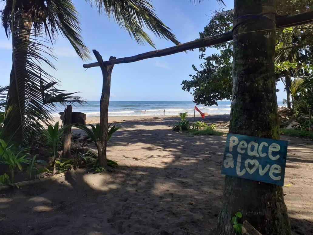 Tortuguero Adventures Beach House Exterior foto